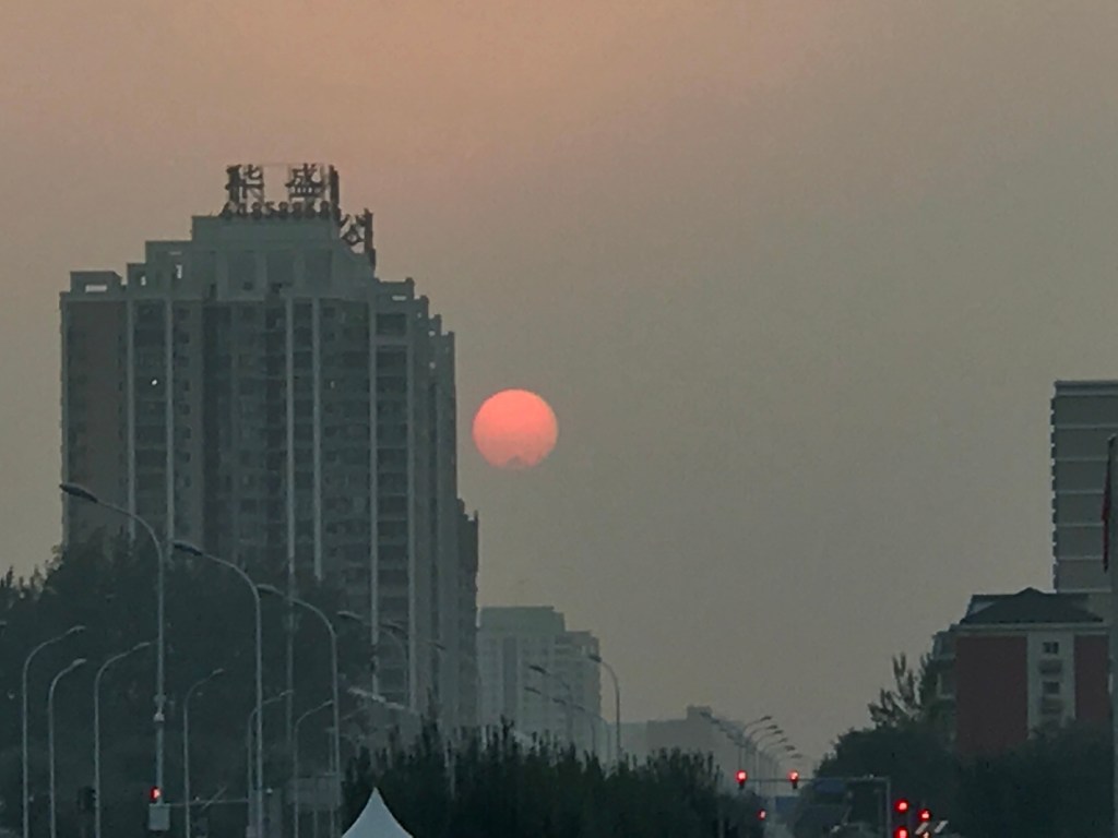 Antibakterie gelé og vand på&nbsp;bøtte